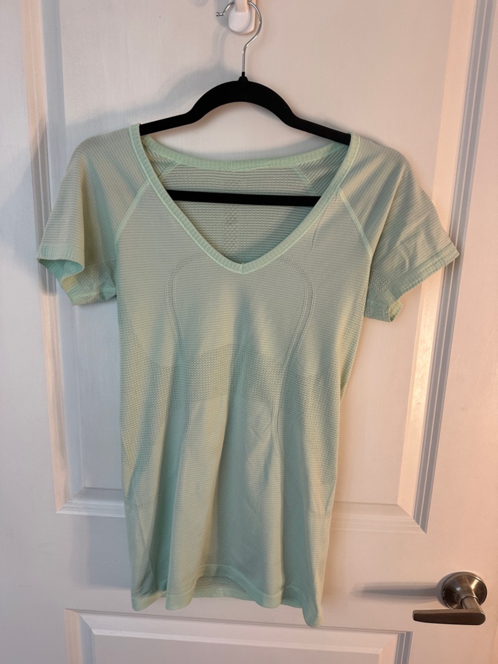 Lululemon V Neck Swiftly Tee